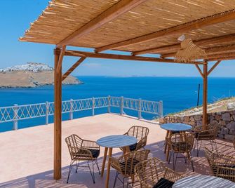 Nisides Suites - Astypálaia - Balkon