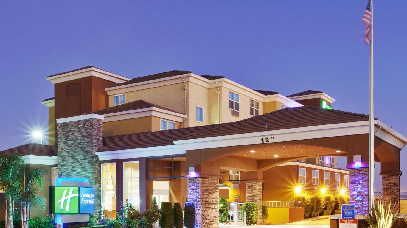 Holiday Inn Express West Sacramento - Capitol Area