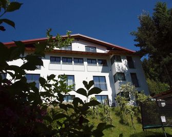 普列納布雷克酒店 - 施拉德明 - 斯拉德明 - 建築