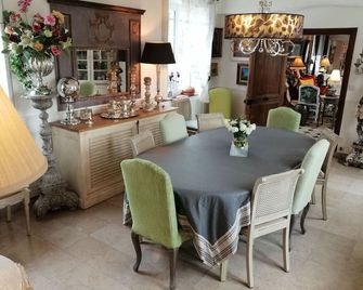 Chambres et Tables d'hôtes du Puits d'Athie - Appoigny - Jídelna