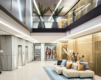 SIDE, a Member of Design Hotels - המבורג - לובי