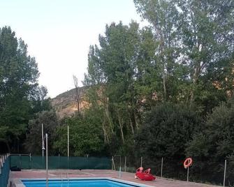 Hostería Hostal La Barbacana - Teruel - Pool