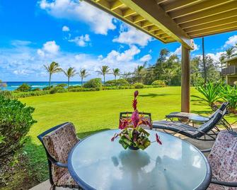 Kaha Lani Resort #119, Oceanfront, Steps to Beach, Free Wifi and Parking - Lihue - Patio