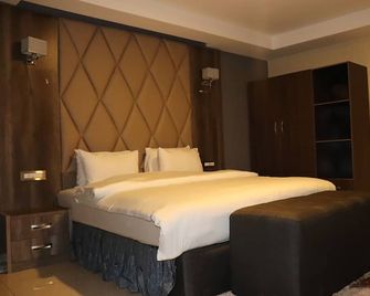 Delad Hotel and Suites - Ibadan - Quarto