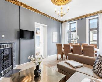 Big and bright apartment in the center - Oslo - Olohuone