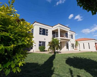 The Studio Guest House - Gaborone - Rakennus