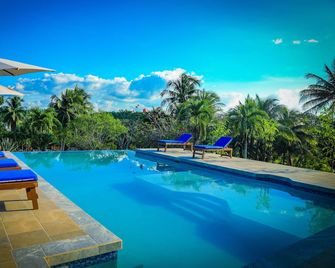 Cassia Hill Resort - San Ignacio - Pool