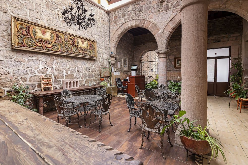 هوتل كانتيرا روزا - موريليا - مطعم