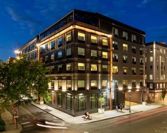 The Blake Hotel - New Haven - Gebäude