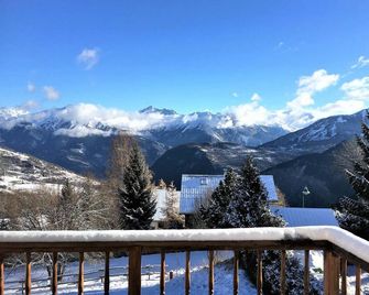 Cozy chalet 13p, ski-in/ski-out, sauna, WIFI & parking - Villarembert - Balcon