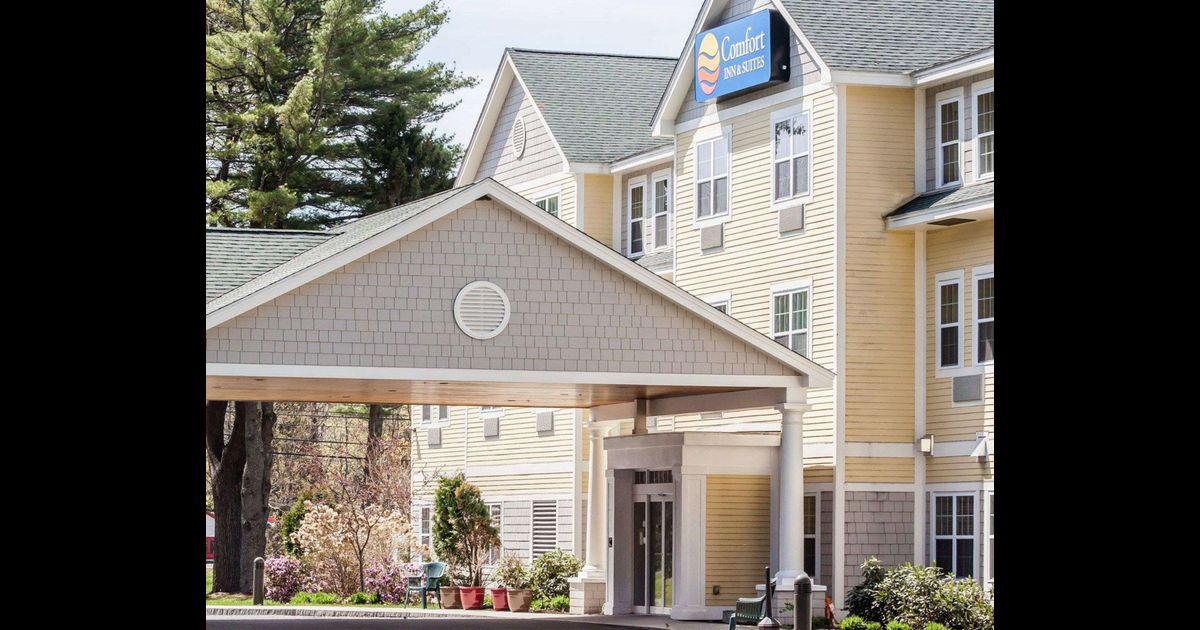Comfort Inn Suites Scarborough Portland 79 1 0 8 Scarborough Hotel Deals Reviews Kayak