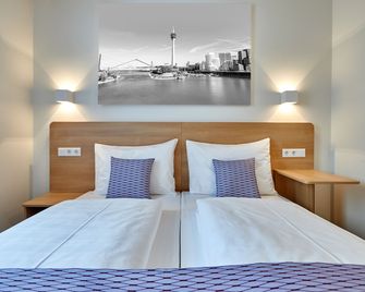 Mcdreams Hotel Düsseldorf-City - Düsseldorf - Sovrum