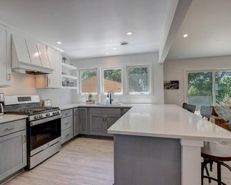 Beach House - Lake Mills - Kitchen
