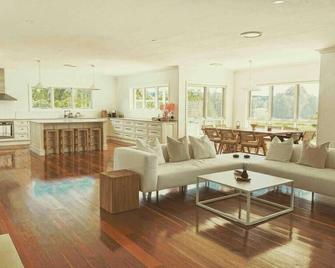 The York Residence In Hartley Nsw - Newly Listed - Lithgow - Living room