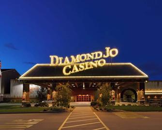 Diamond Jo Worth Casino - Northwood - Edificio