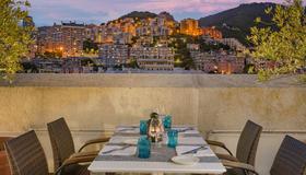 AC Hotel Genova by Marriott - Genova - Parveke