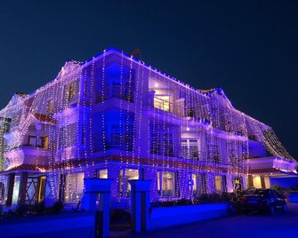 Hotel Shree Hari - Puri - Edificio