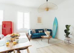 Sandy - 2 Bedrooms Apartment - Biarritz - Dining room