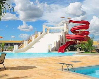 Lacqua Diroma II - Caldas Novas - Piscine
