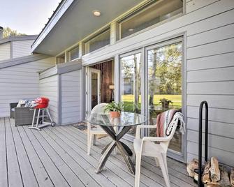 Sunny Pagosa Springs Escape with Deck and Views! - Pagosa Springs - Patio