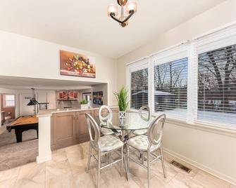 Palos Hills Rental - Palos Hills - Dining room