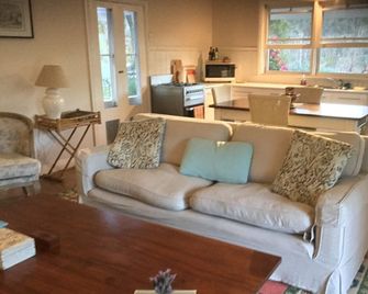 Longreach Riverside Retreat Cottage - Longreach (Nueva Gales del Sur) - Sala de estar