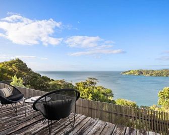 The Escape on Belle - Coast & Country - Onetangi - Balcony