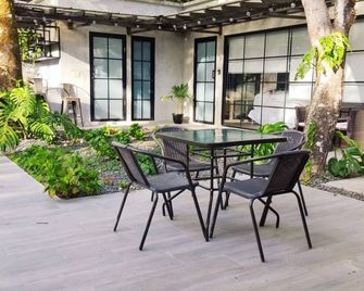 Modern Studio for 4 Guests Valle de Antón A1 - El Valle de Anton - Patio