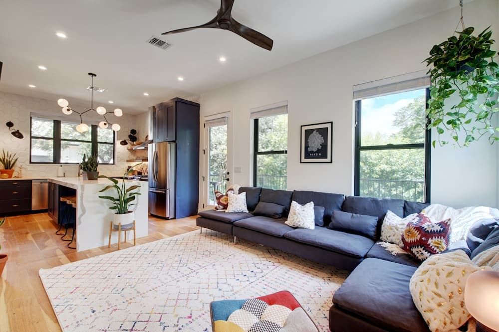 Charming East Austin Retreat, Close to it All! - אוסטין - סלון