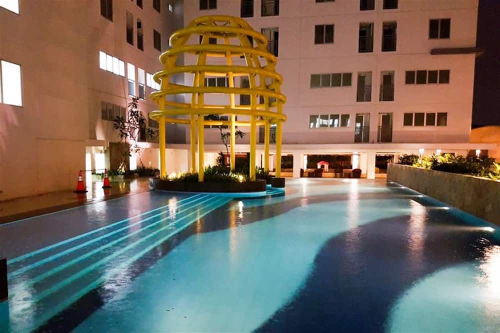 Modern Studio Bassura City Apartment - Yakarta - Piscina