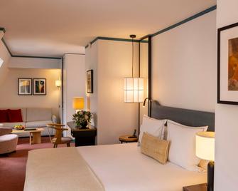 فندق بيل أمي - باريس - غرفة نوم