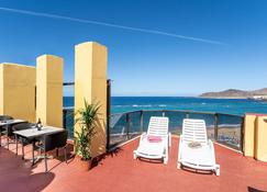 Apartamentos Colón Playa - Las Palmas de Gran Canaria - Balcony