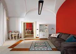 Palazzo sul Corso-Charming Appartaments - Brindisi - Wohnzimmer