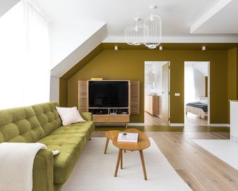 Colors Apartments - Zator - Living room