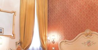 Apostoli Palace - Venice - Bedroom
