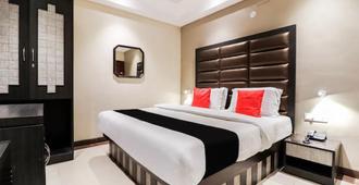 Hotel Swagat - Kanpur - Camera da letto