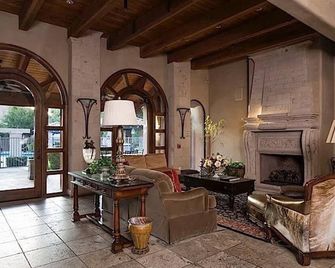 Fully Furnished five star luxury Condo in Pestiges Desert Ridge - Phoenix - Vardagsrum