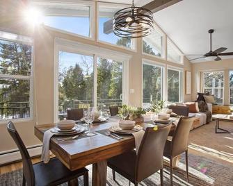 Sauna, Hot Tub & Marvelous Views - Conifer - Dining room