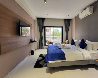 The Blues Hotel Golden Glory, Rajkot - Rajkot