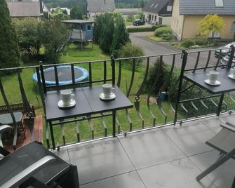 Vacation apartment Moselhöhe - Daun - Balcon
