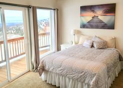 Best Views In Anchorage! Totally Private, Romantic, And Family Friendly Suite! - Anchorage - Yatak Odası