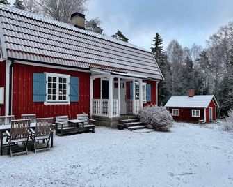 6 person holiday home in JÄRNA-By Traum - Järna - Patio