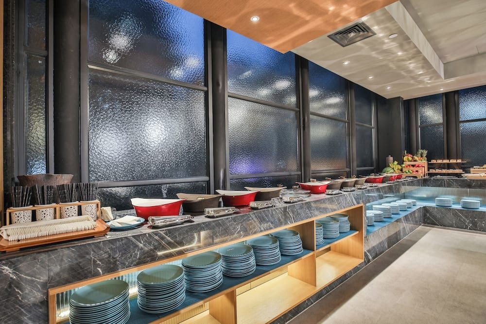 Pagoda Hotel Hangzhou West Lake Wulin - City Center and Family Friendly - האנגג'ואו - בופה