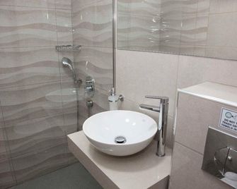 Sunny Suites - Maleme
