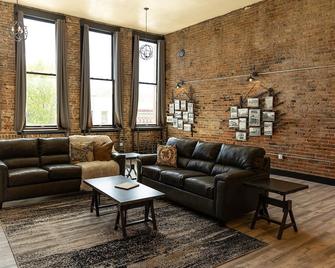 The Loft Modern/Historic - Baker City - Obývací pokoj