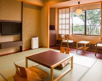 Ogoto Onsen Yunoyado Komolebi - Ōtsu - Dining room