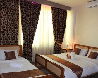 Arab Tower Hotel - Amman