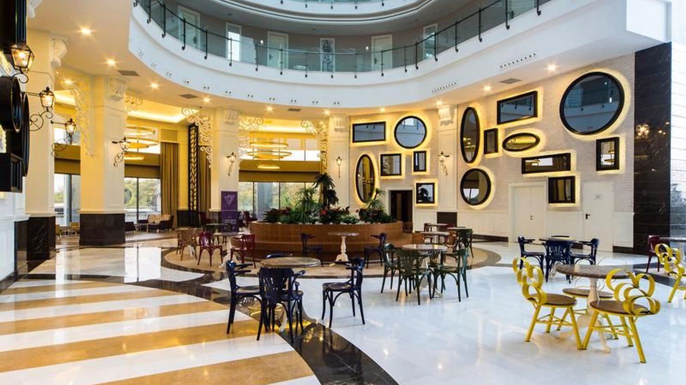 Diamond Premium Hotel & Spa