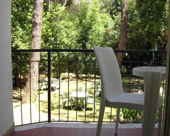 La Tavernetta dei Ronchi - Massa - Balkon