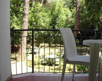 Hotel La Tavernetta Dei Ronchi - Massa - Балкон